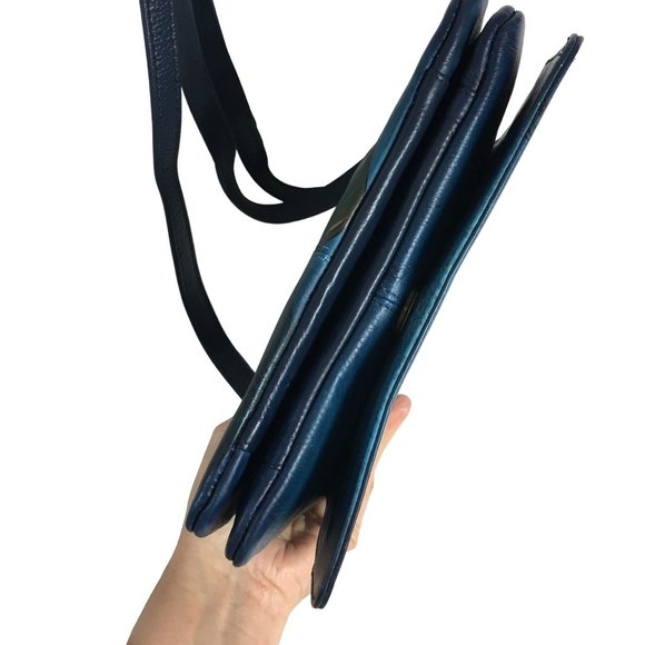 Anuschka NEVER USED Handpaint Leather Small Cross Body Bag Bird Blue - Picture 12 of 16